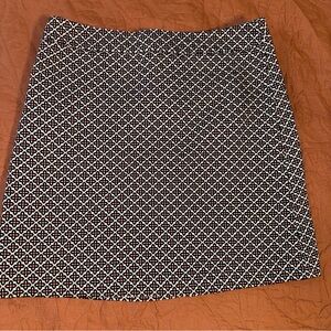 Ann Taylor Geometric Mini Skirt. Size 16.
Retro.